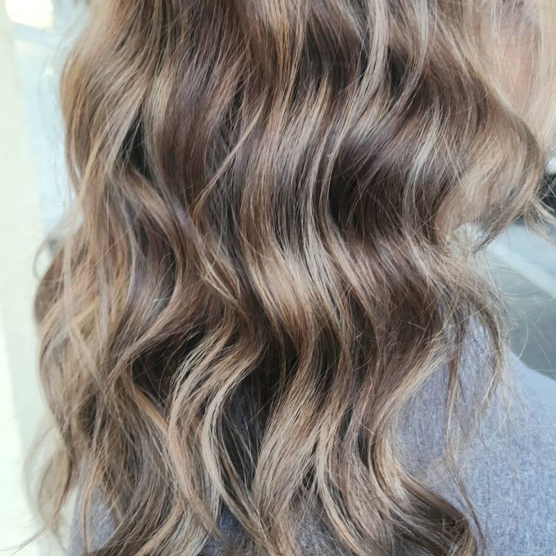 Ash brown highlights with soft waves
